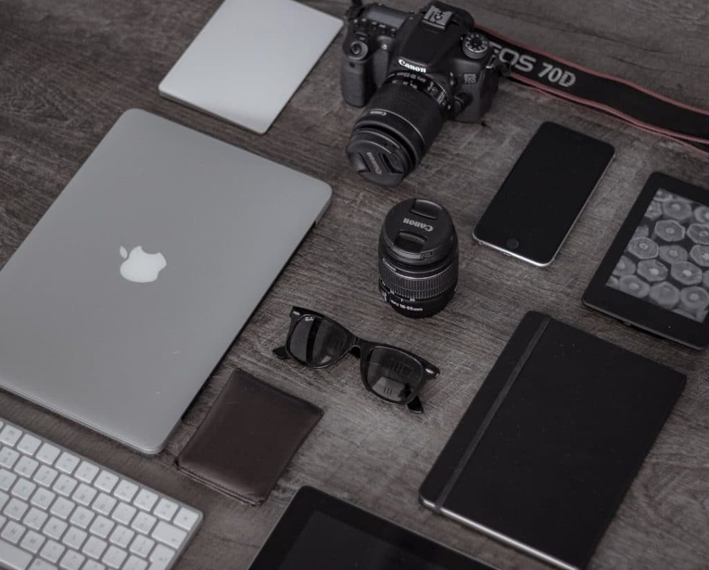 Photo The main subject of this article is the expertise of Webmate in crafting digital experiences Keywords: crafting, digital experiences, Webmate, expertise