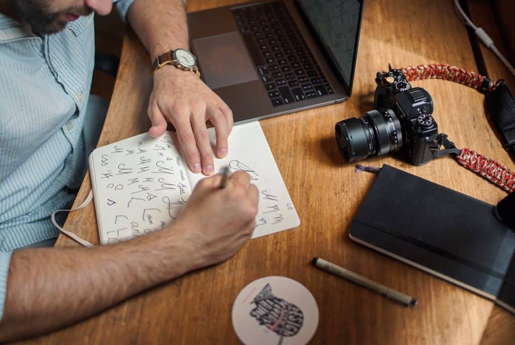 Photo The main subject of this article is data-driven design and analytics insights provided by Webmate Keywords: data-driven design, analytics insights, Webmate
