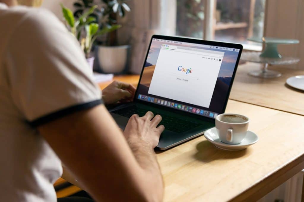 Photo Keywords: Google Ads, Increase Sales Relevant generic image: Online Advertisement